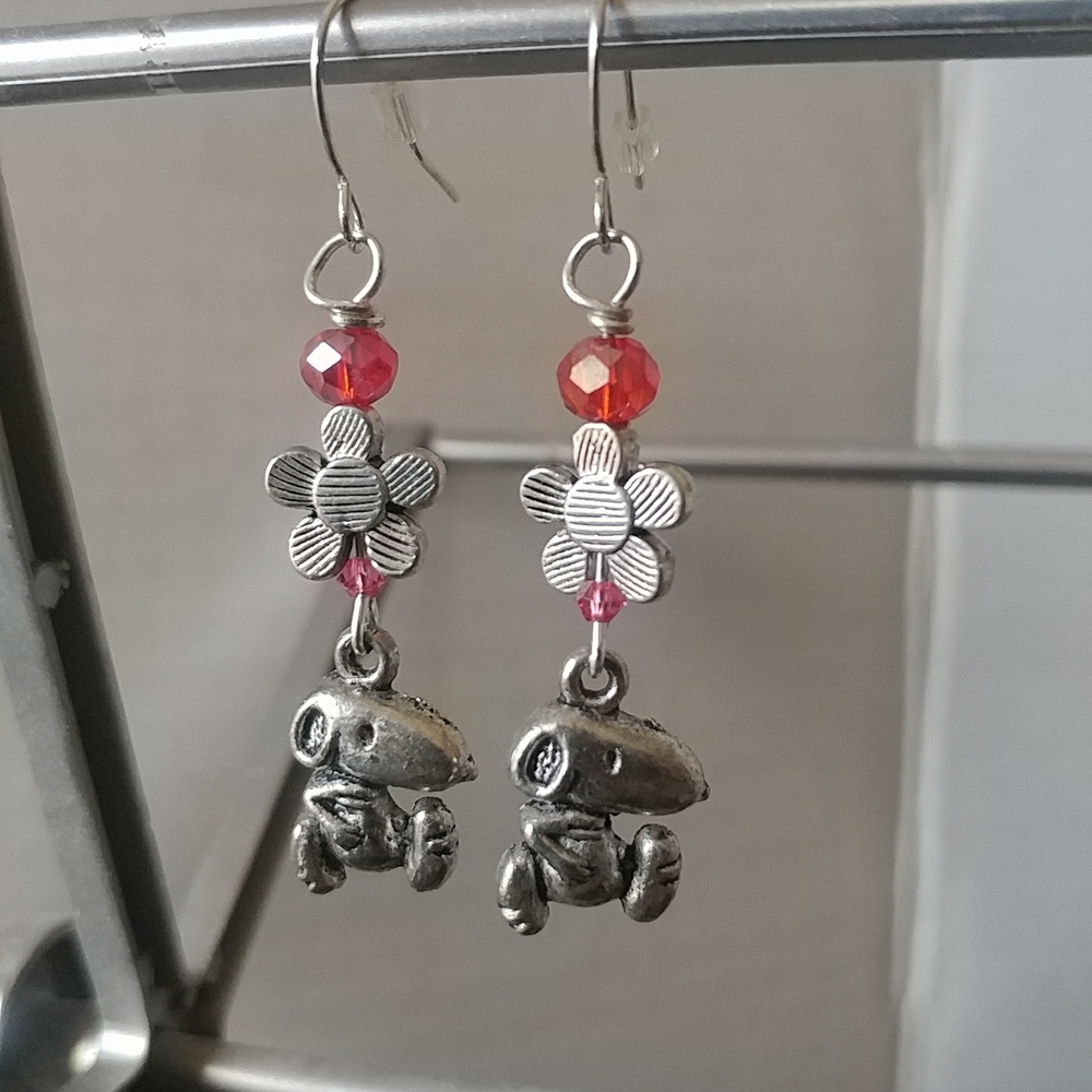 Snoopy earrings with light red Swarovski crystals